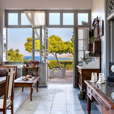 Dellagracia Mansion In Poseidonia Syros Villa Posidhonía Buitenkant foto
